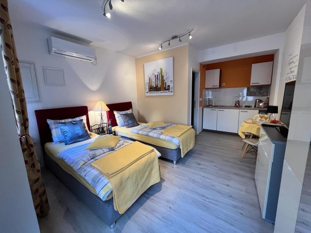 Titius Apartment 斯克拉丁 外观 照片